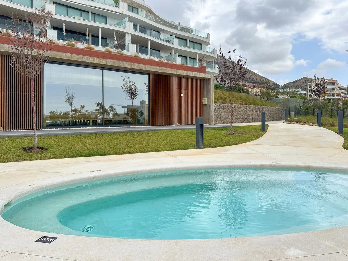 6b12f07d-b82f-4acc-84a7-bad0d412ccb8