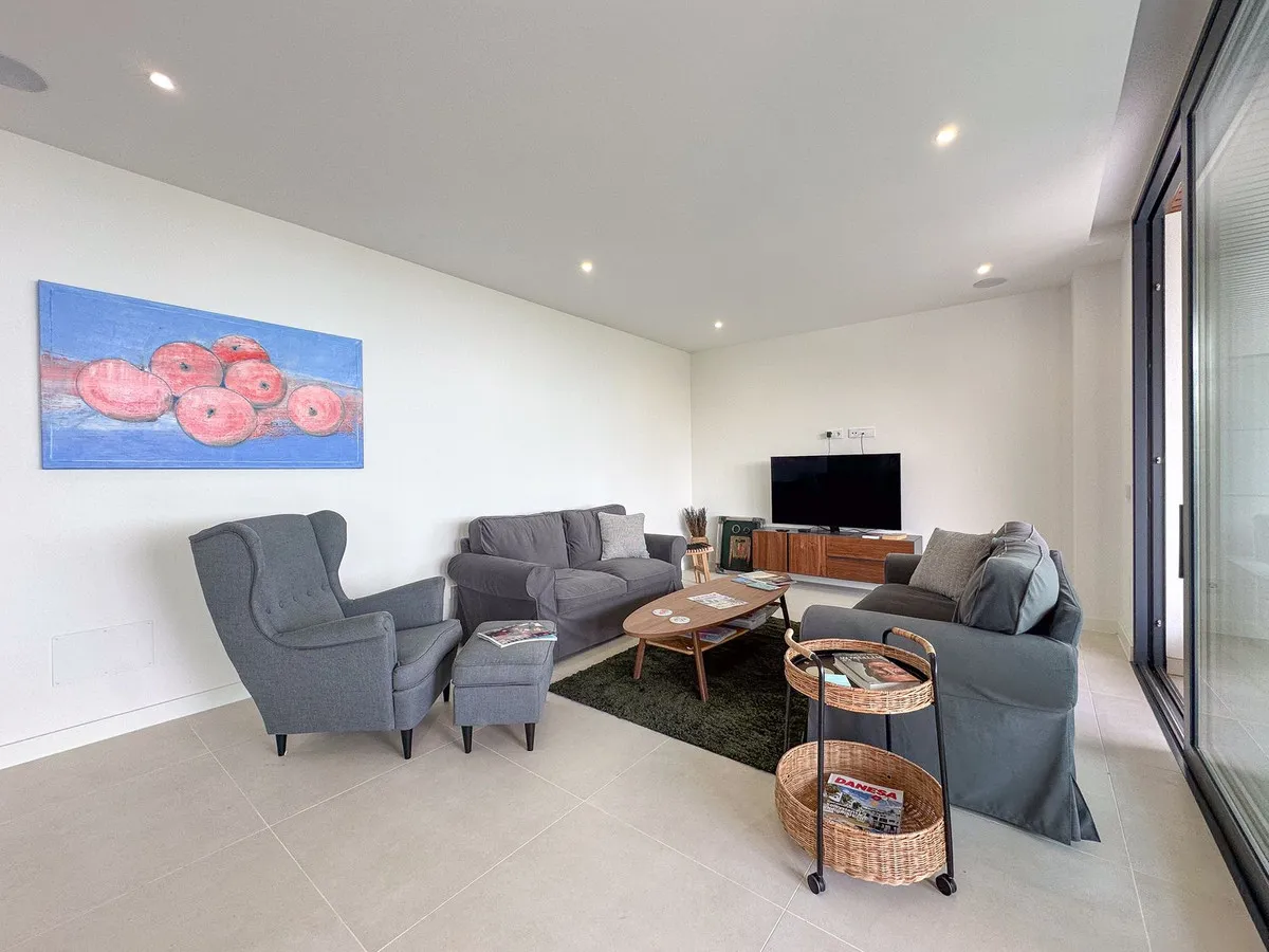 8725516d-2a0c-4dd9-a60c-74af2e1efe50