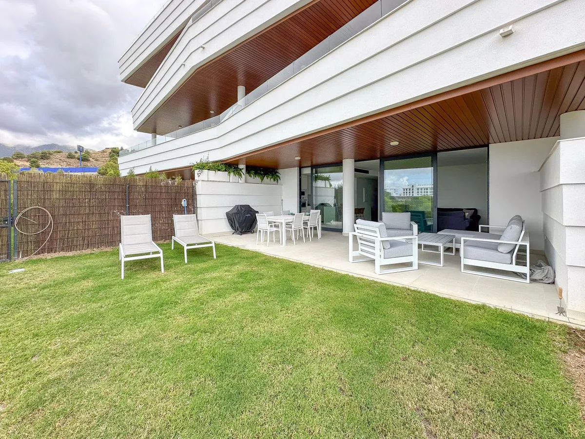 9025474d-2a06-41ca-bb87-d8f43bcd6cb1