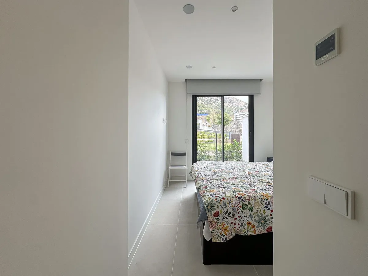 92ee00c1-818b-4862-97ba-6253f13de2c0