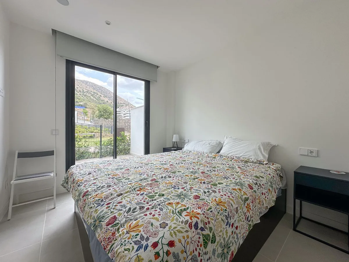 c49a180c-9207-43fd-b774-4723f8102ed7