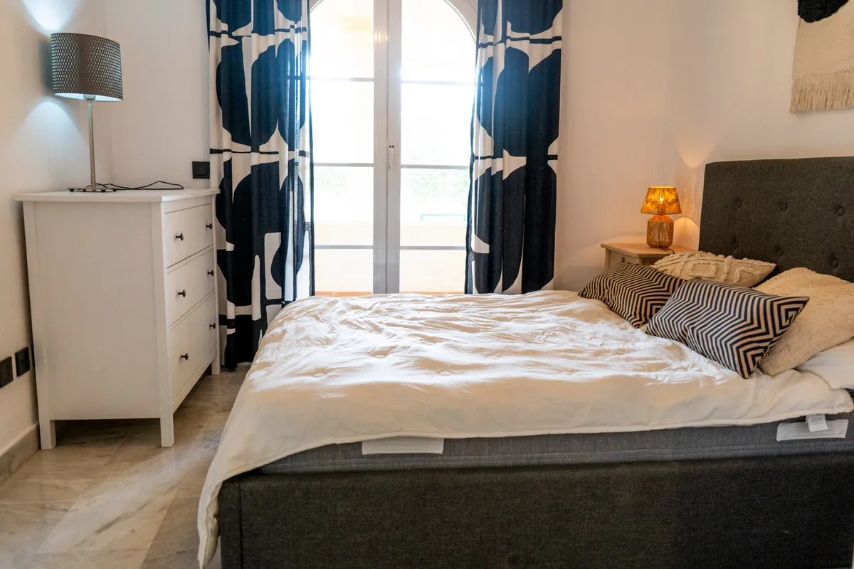 29c4b8c1-879a-4786-a9c5-7e12c12d30a4