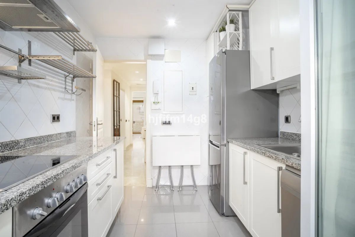 c3430922-c9c9-428b-aa7b-d5fe9c572304