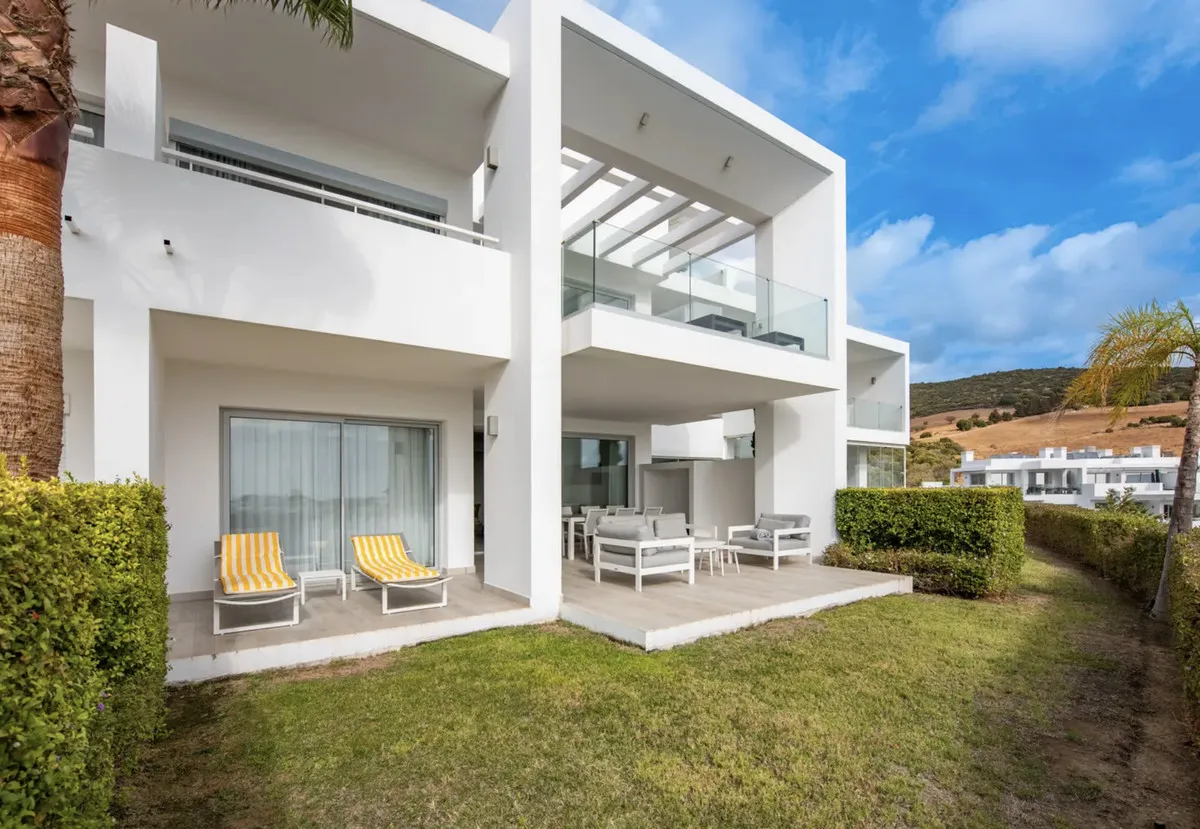 7deb1ac8-ac44-4c67-a04c-f1c92a0e3a74