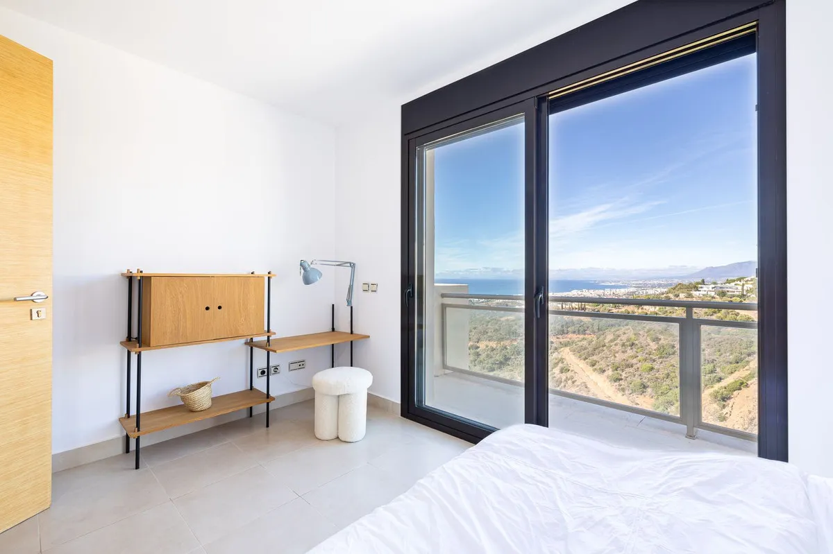 5ee39dbb-822a-465c-b7a2-858b9d2c558b