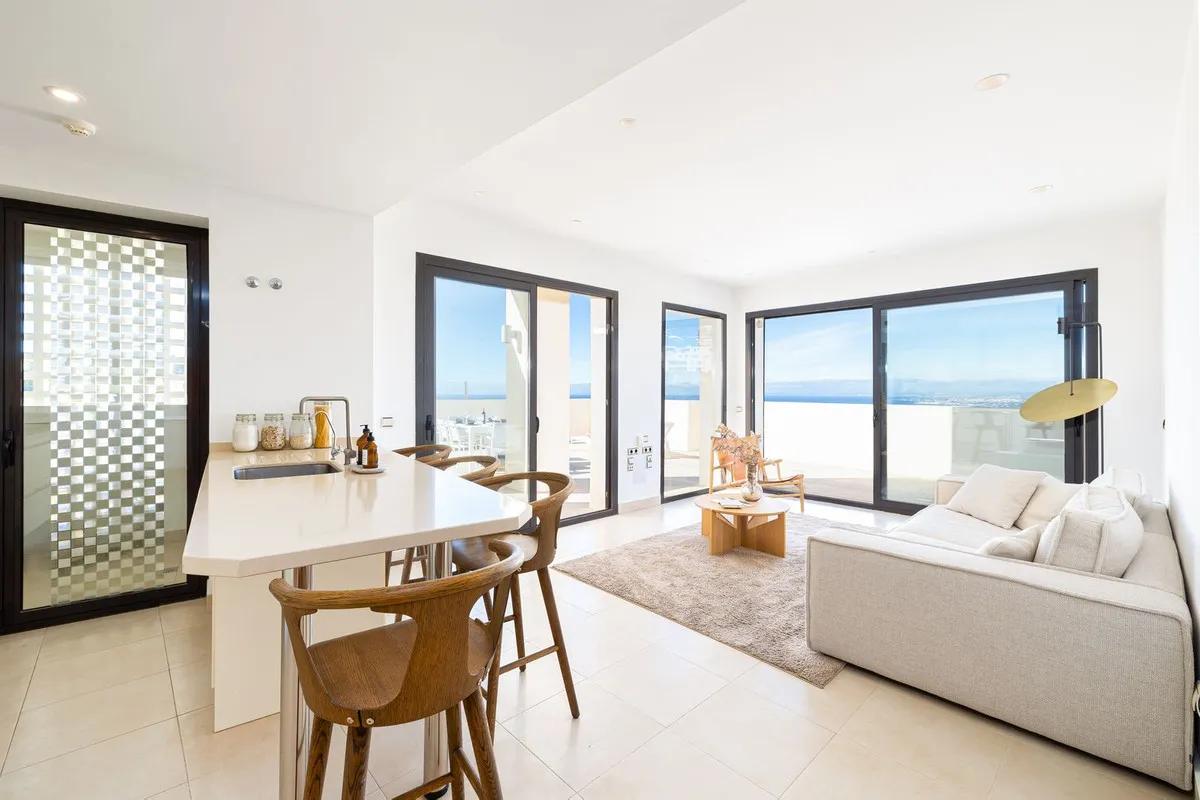 63c056cc-2f1e-4abc-8c08-d2da195b994a