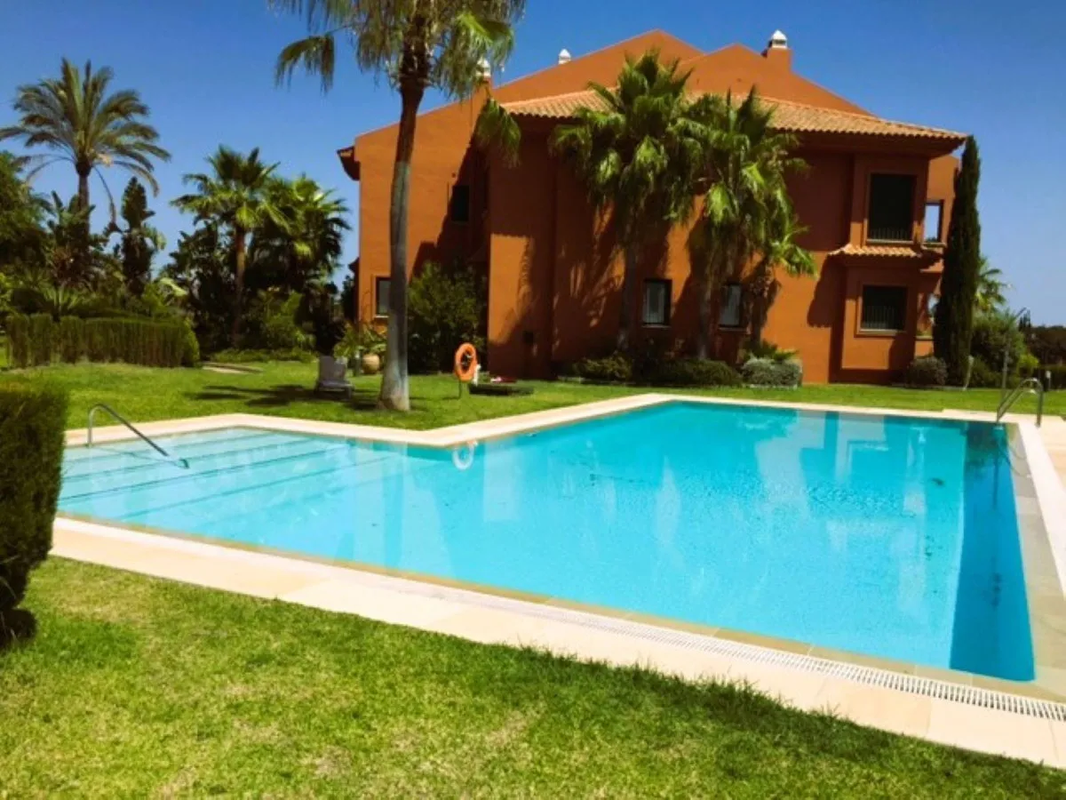 21ea0965-4ba7-4b77-8741-a9fe8e067556