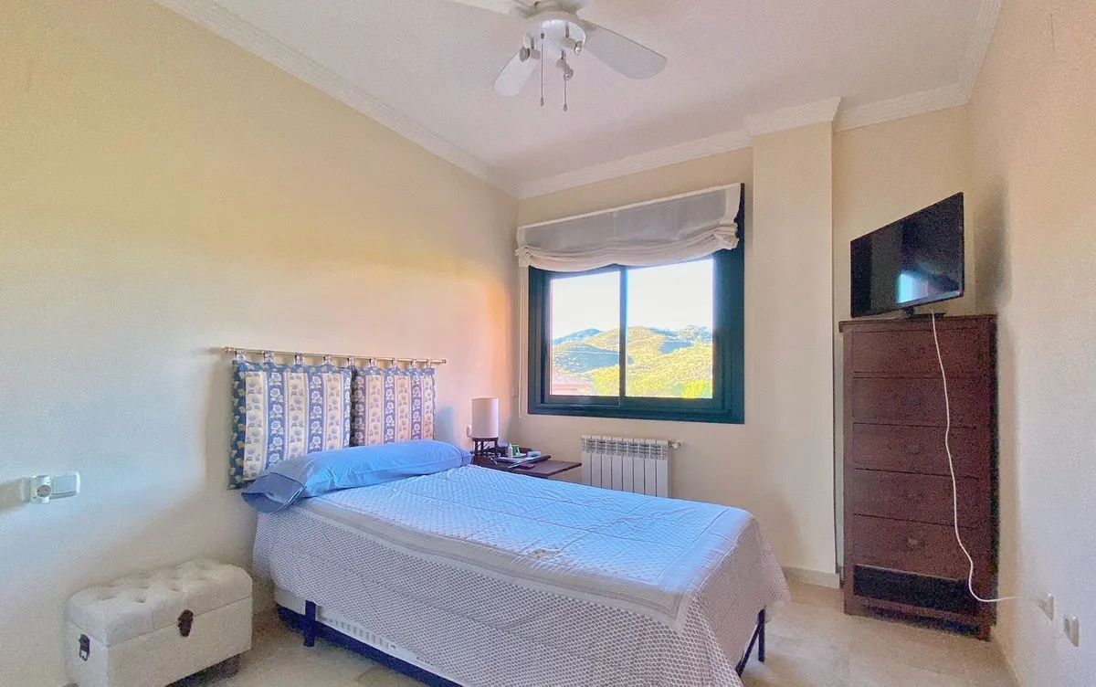 811afbba-7d98-41bb-a62d-fd33d4e5de36