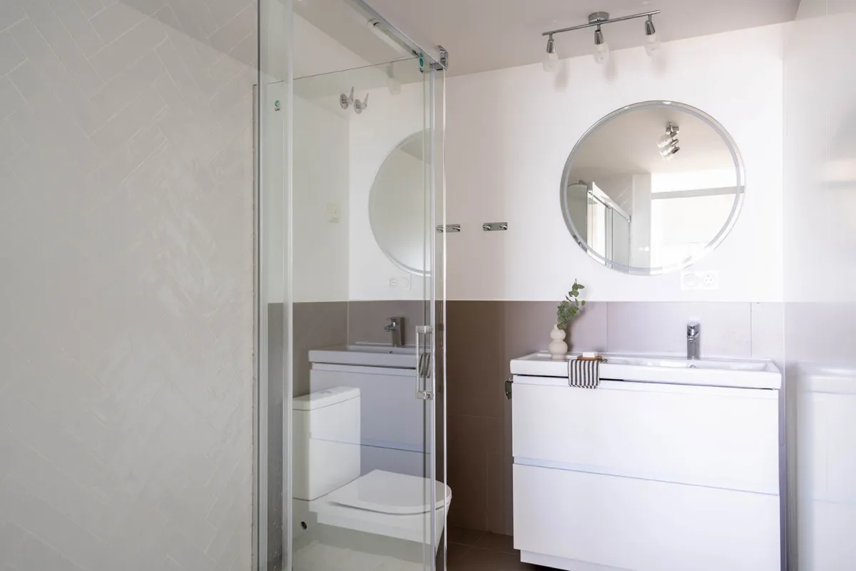 6ba14010-6df2-440d-a605-d53c6cdbfe2d