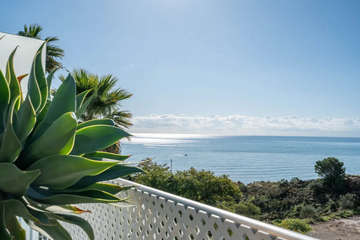 de7bddeb-f7a9-4f21-b7e5-e65ab16f751f