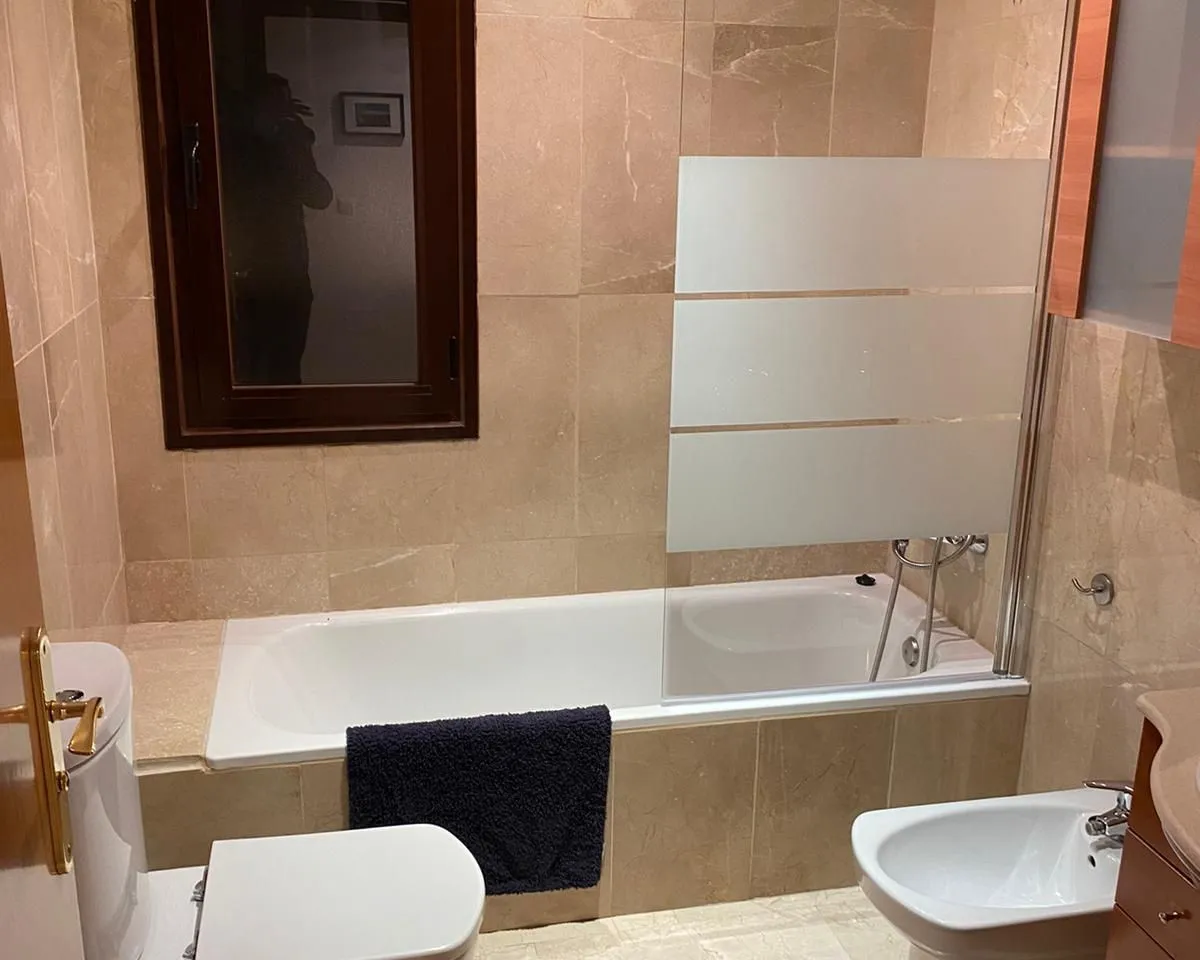 b2b350cc-4f3e-4d39-a3c5-fad0238803e1