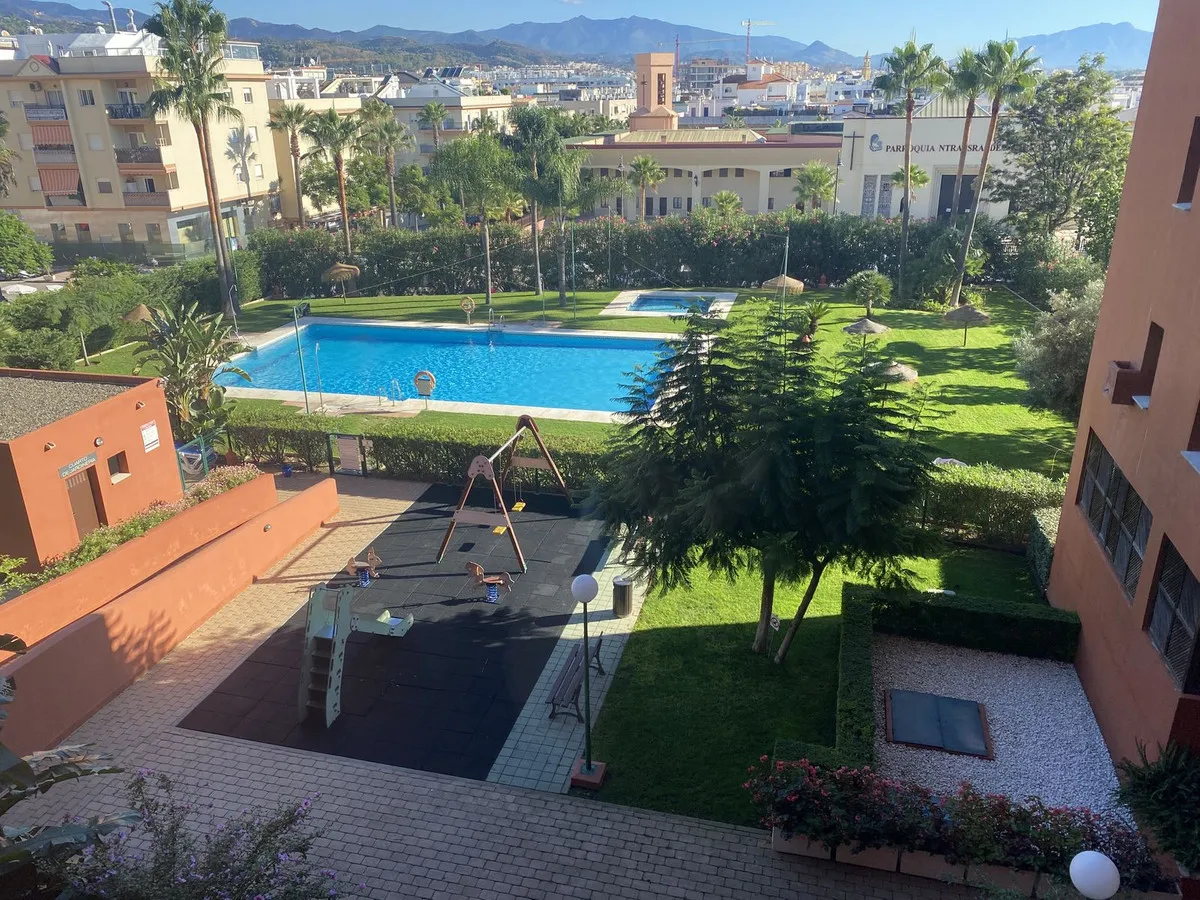 d7f9fa70-8cbf-45bc-881b-3fd2dbf23371