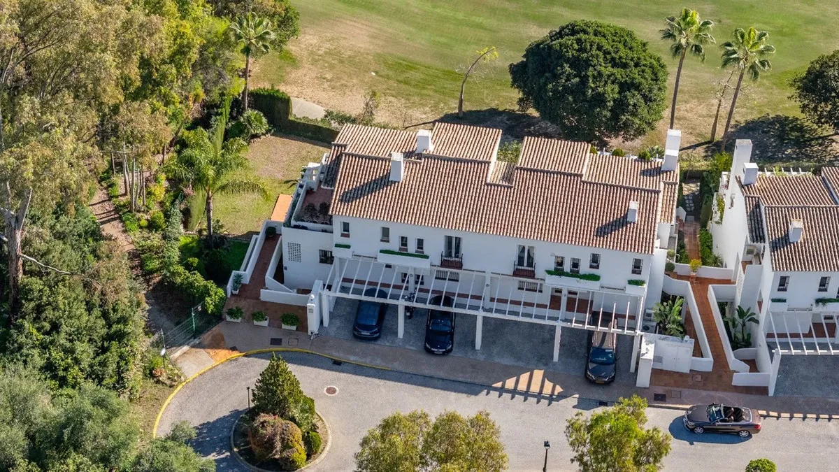 05151d9c-0a43-4bfb-a3c4-6d713b89a0b5