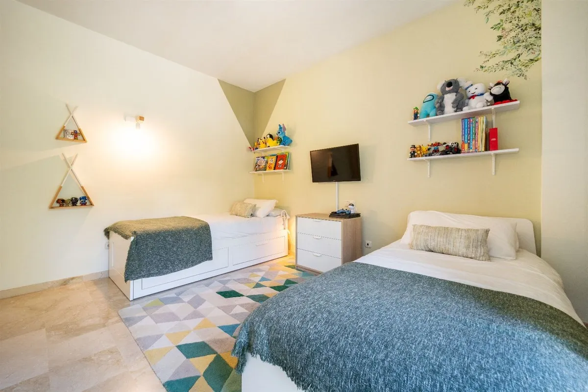 e5fdf53b-ec85-4246-97db-2dd74b14e774