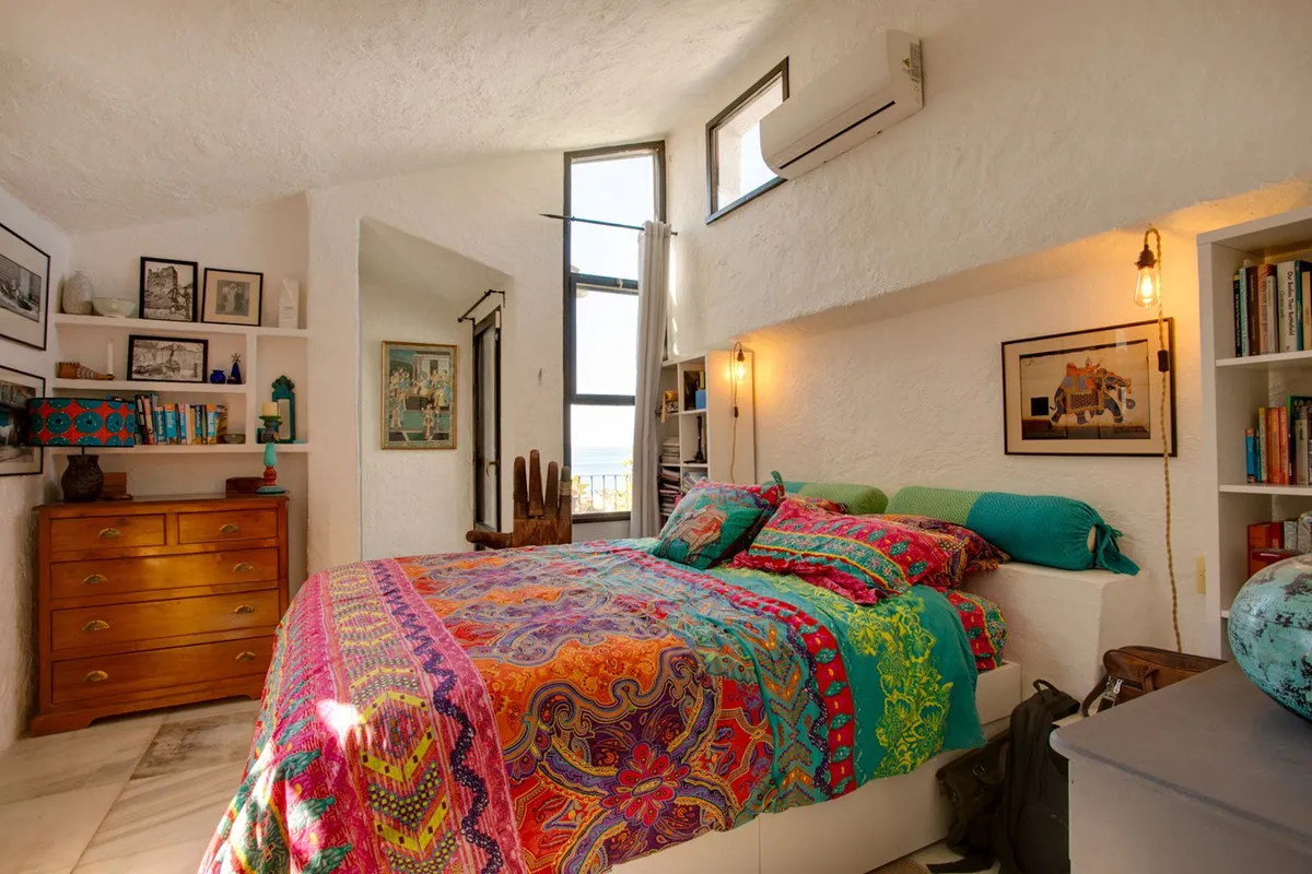 8026f164-7bc1-4fc5-a495-61721f0b86e0