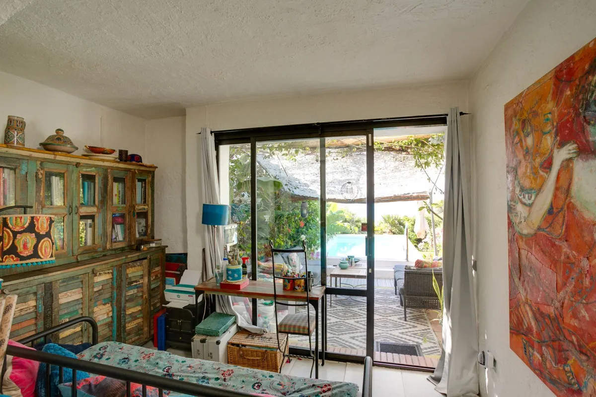 ca9fa699-1103-4482-9c57-14312730482c