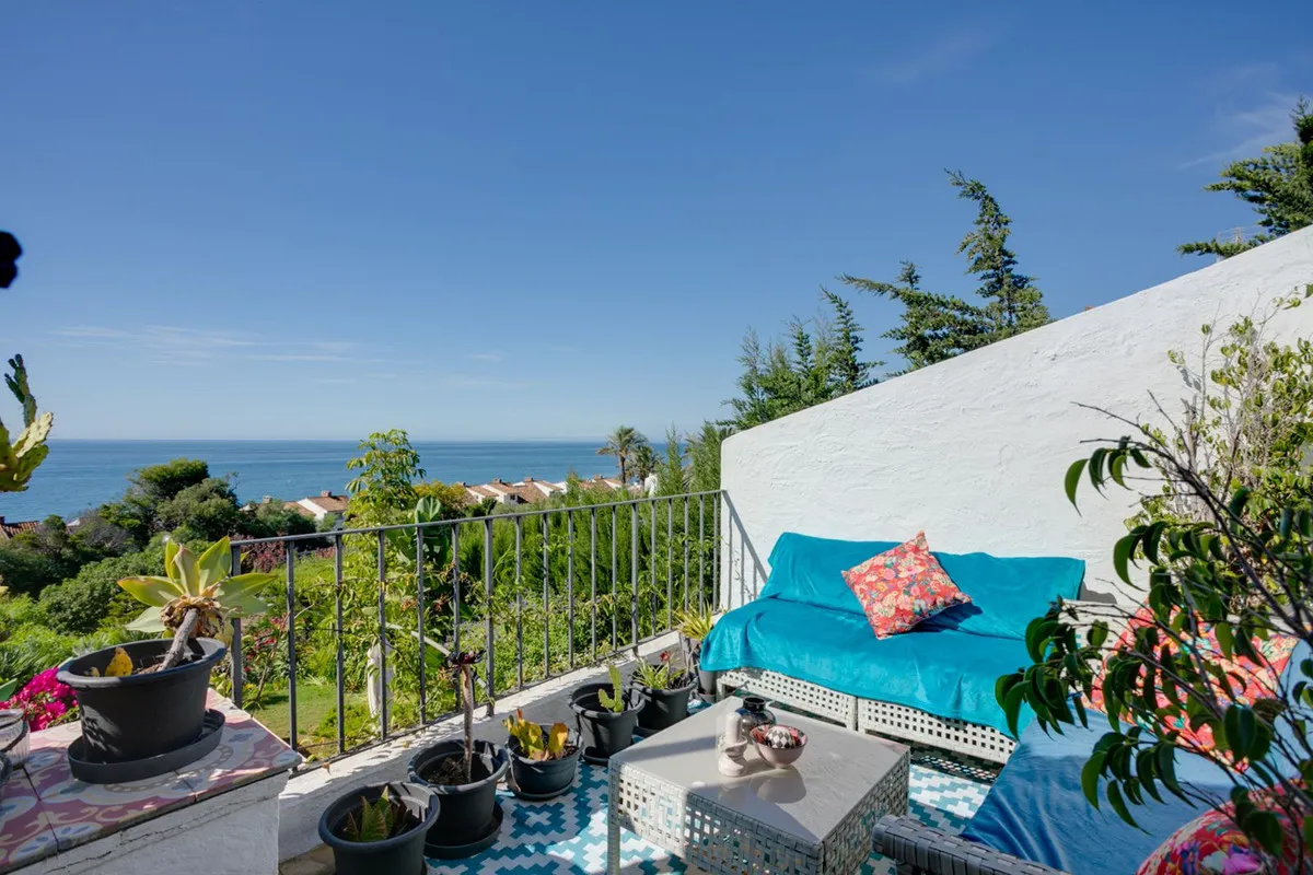 eb8df4e1-843c-4753-8f08-9c6f7e0a5280