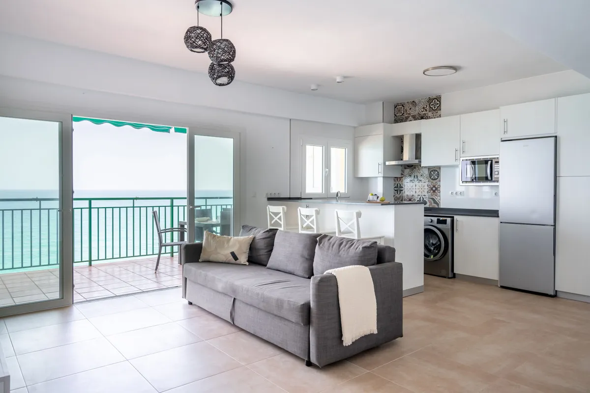 4074d228-dfbf-4ed7-a38f-e8fddc6af0d0