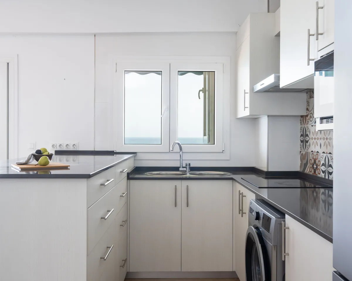 dd995584-c7c3-41a7-a948-e65a2dcf2cc4