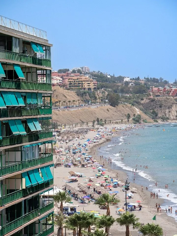 762c21c8-0759-47d6-baf9-3f21693718da