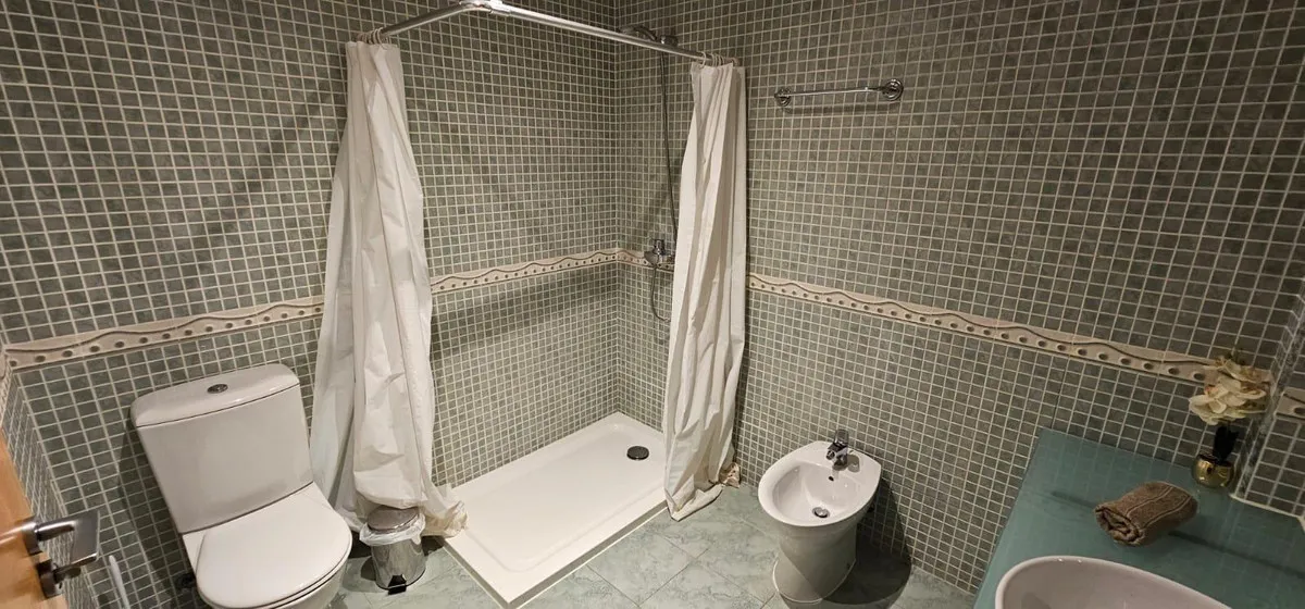 0e07b055-2786-4e61-8c47-e0f18f740520