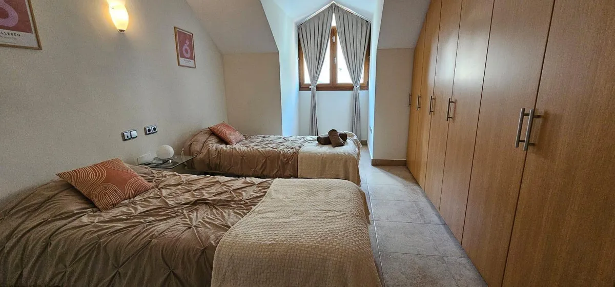 c983bf5b-ba86-472f-a26f-cb2525188760