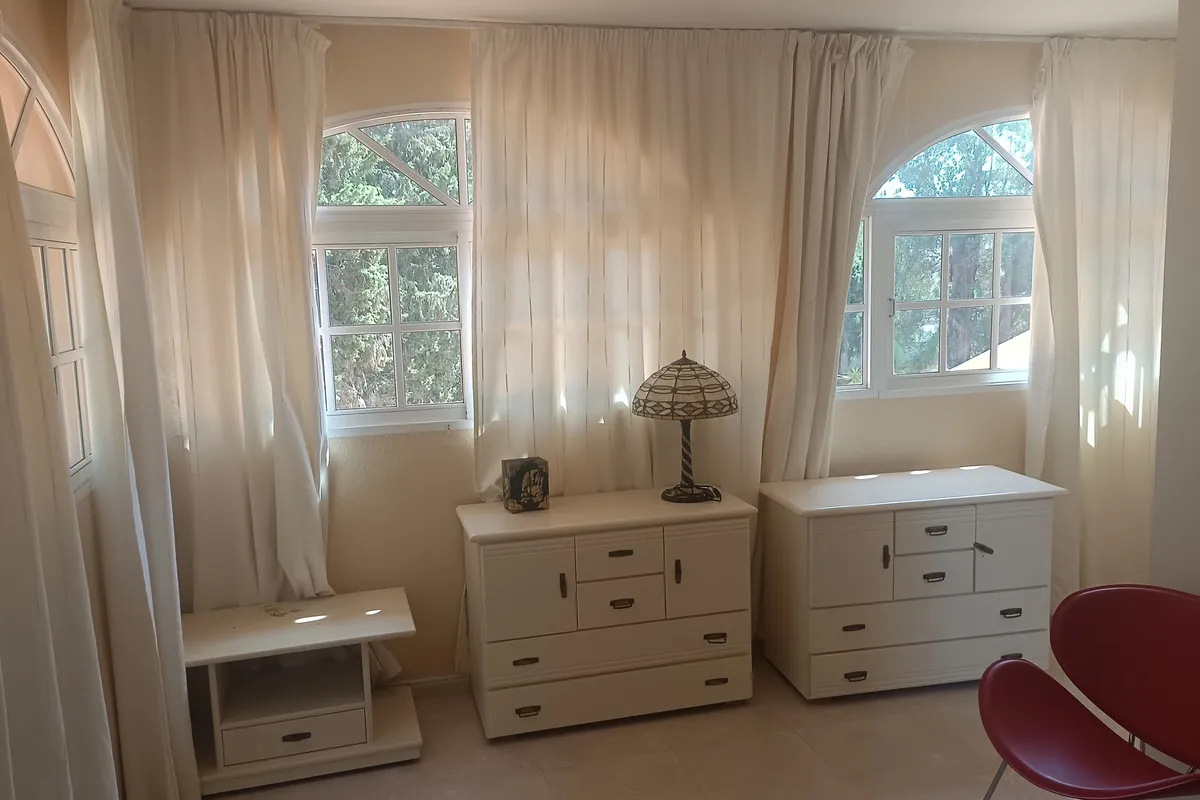 1801fd00-42b4-4d4e-8fde-126f7f238e49