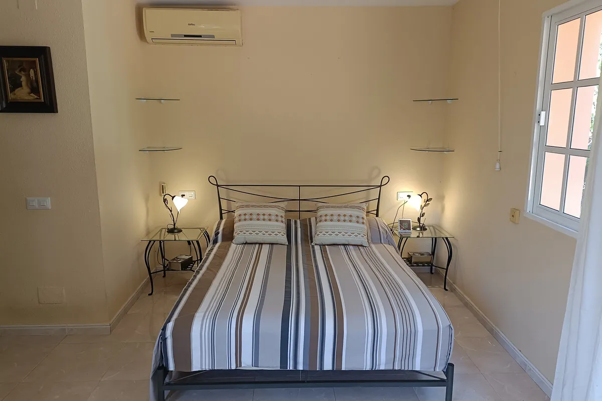 49de8d43-370e-4fcb-aff7-24045b5a6916