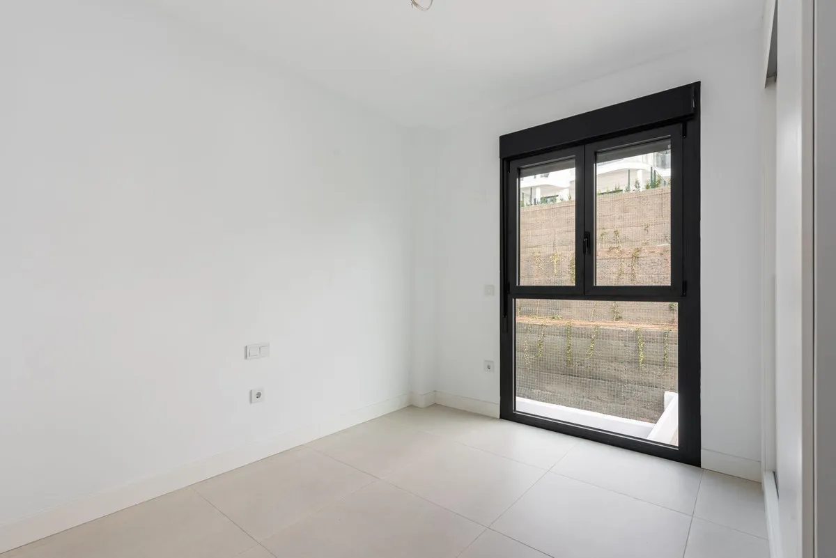 0a932b6c-cf6d-410d-add9-afaacaf85c81