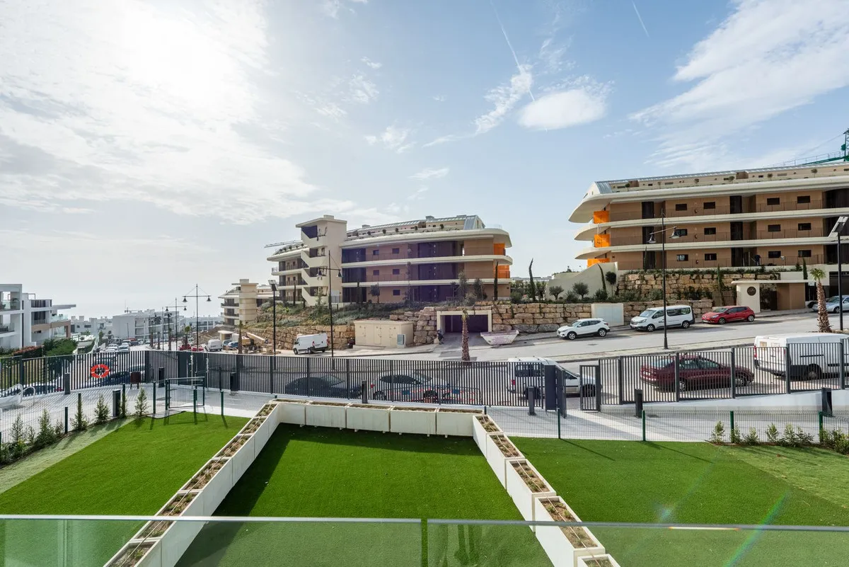 eef02cad-83d5-4e9d-999f-ee23694895c4