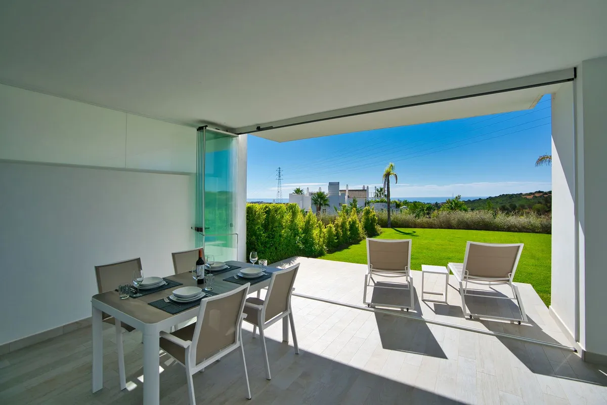 0387fa2e-b856-4894-9734-d3058232844a