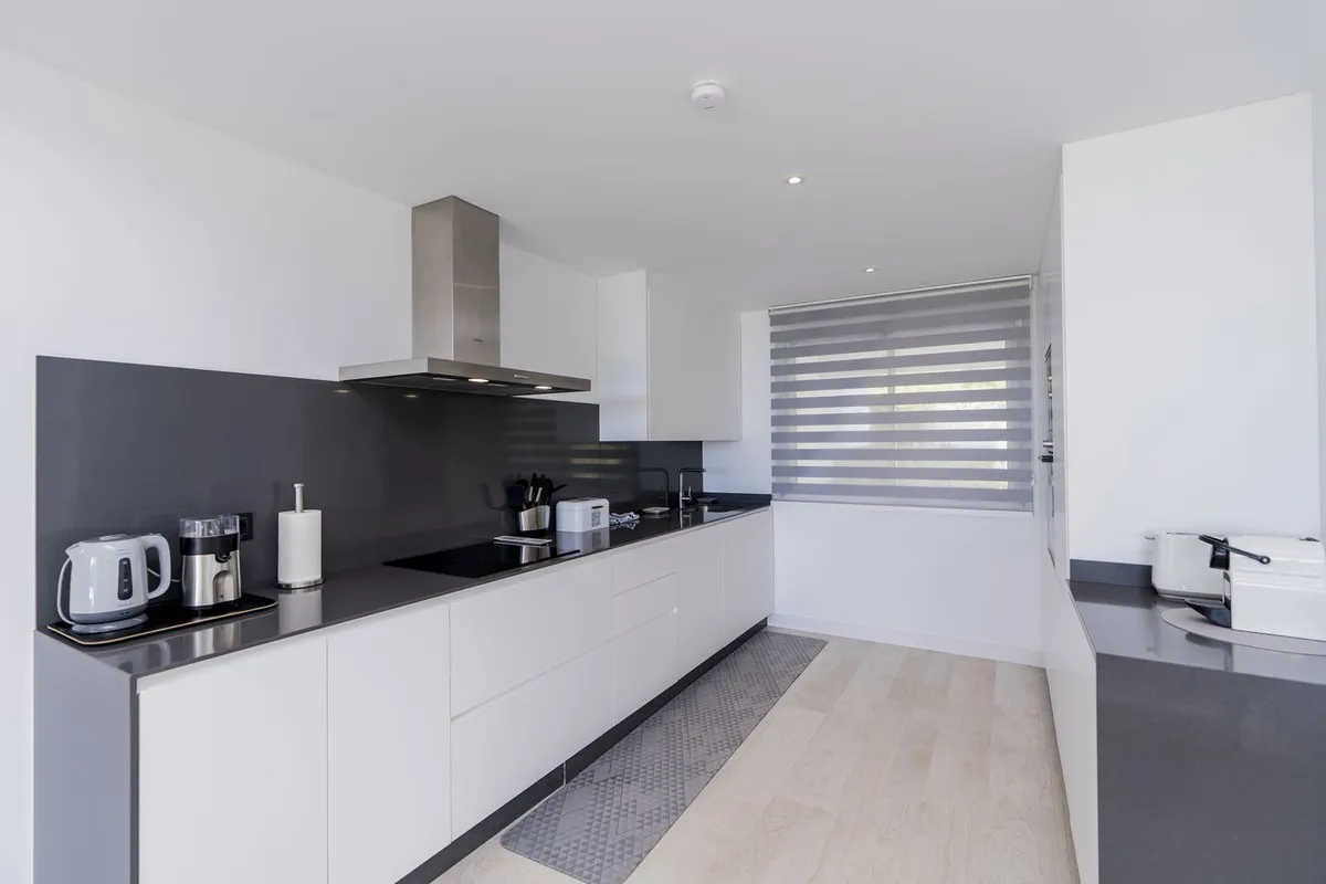 f9c72380-82e4-4ec8-82e0-aa2ec7151fa3