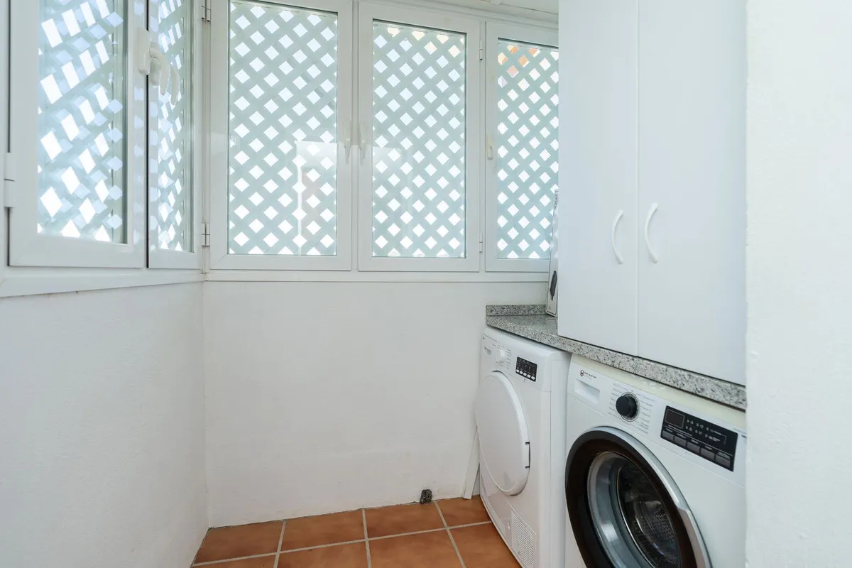 754a12a3-5ff7-4c5d-8ea5-a6449be966d0