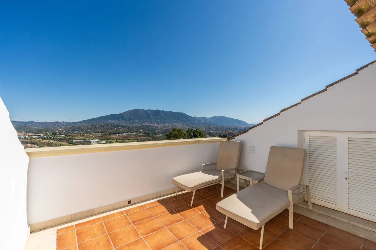 a4ef1010-b799-4c0b-bb35-367ceb9bf629