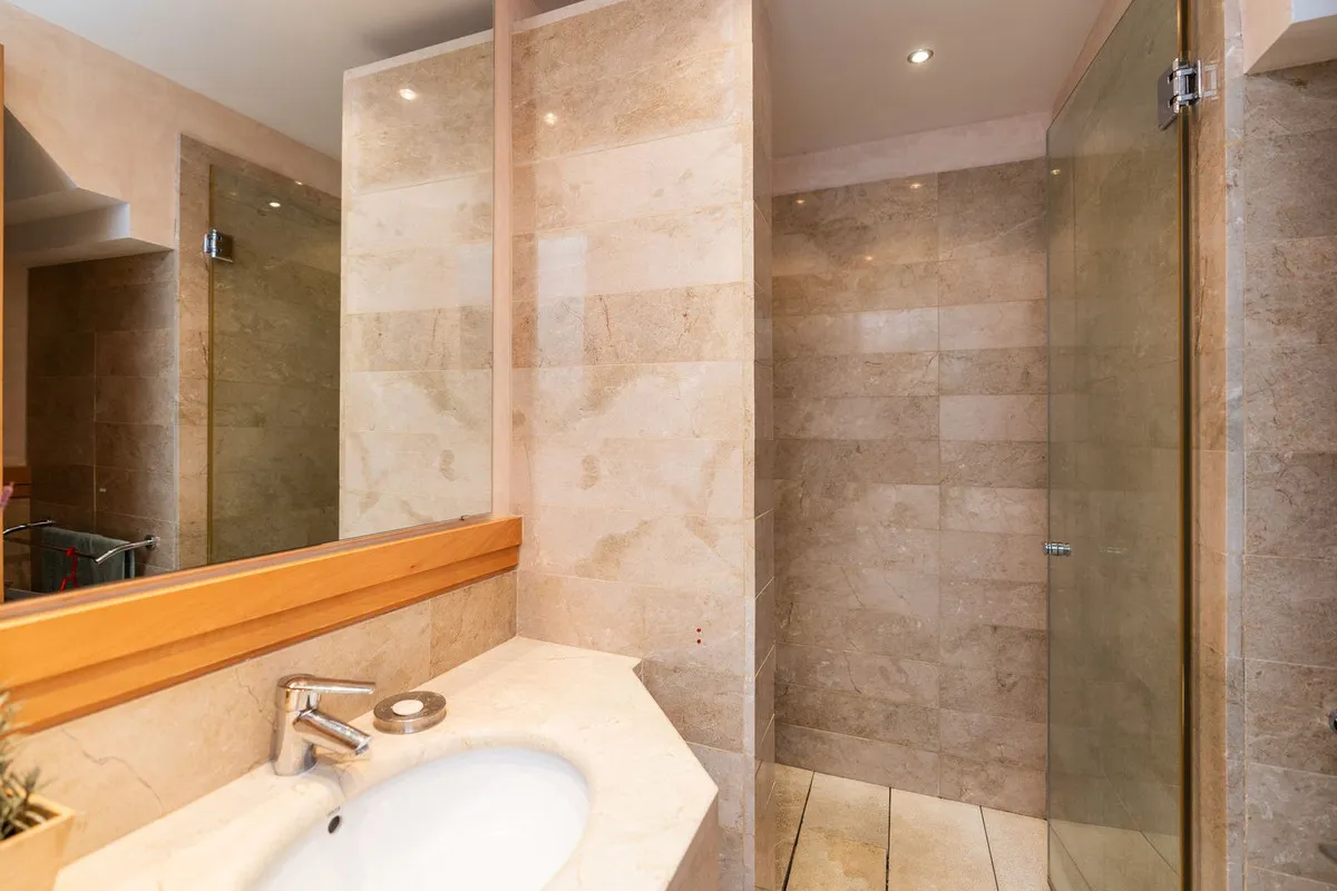 b42f7162-a92f-436a-a8f5-20becb226ab2