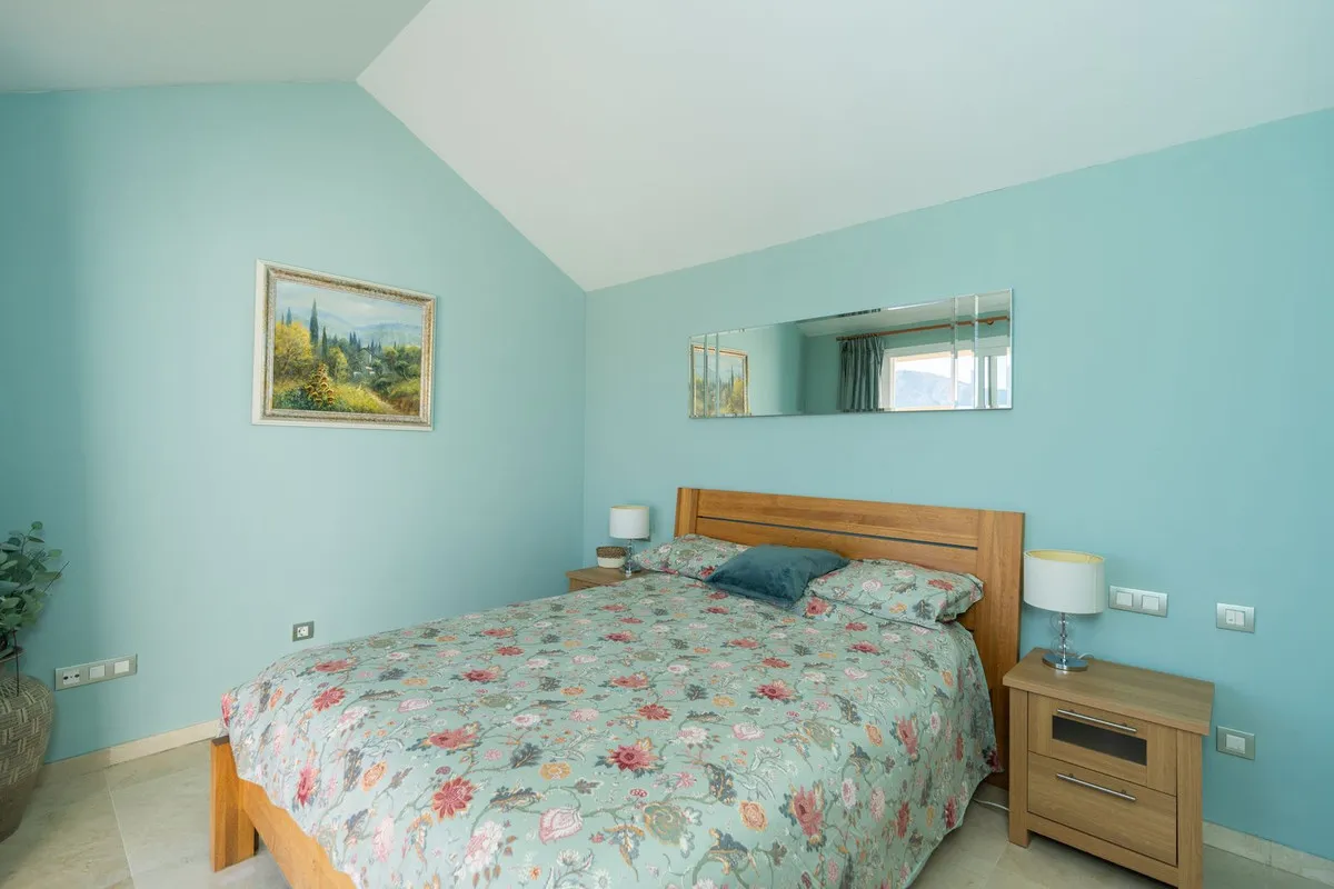 fe63762c-fc1c-4323-a75e-cd7007d26bb4