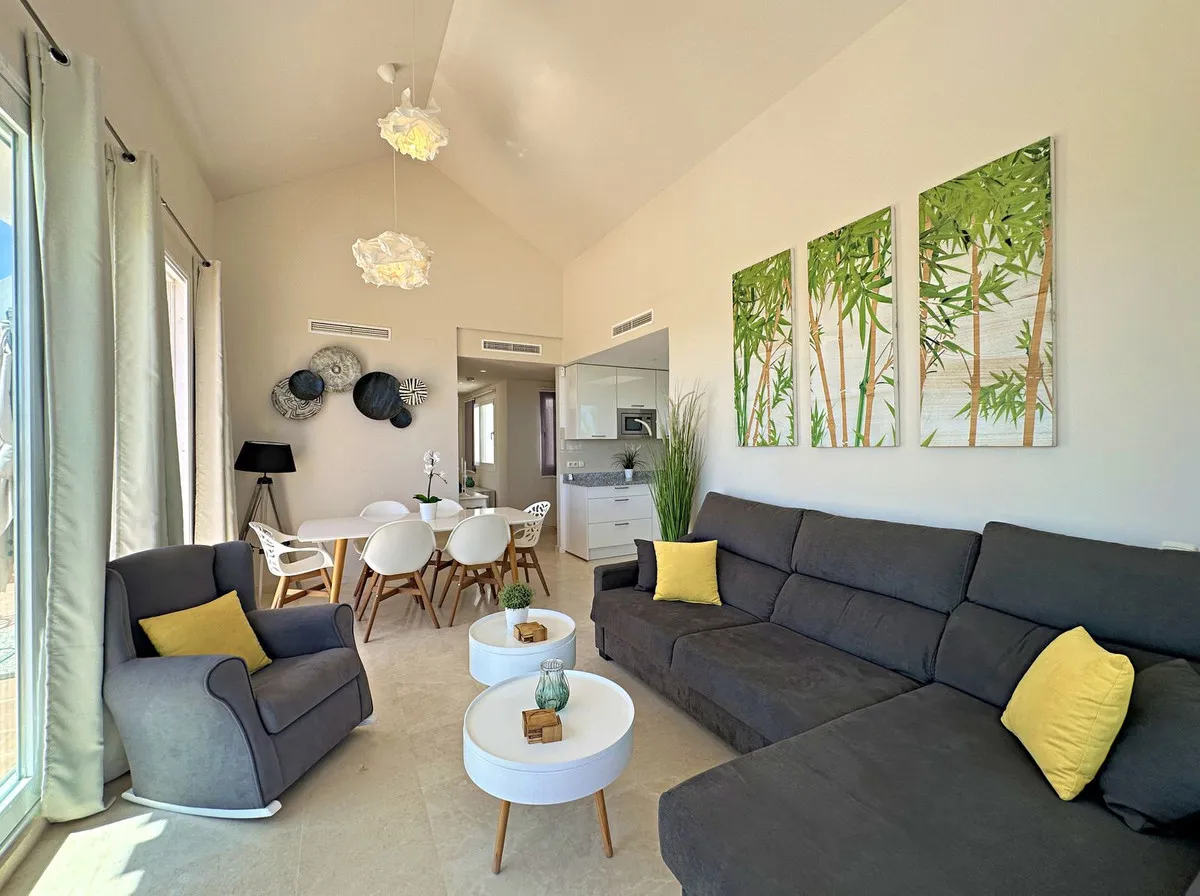 7ee79950-64b2-48c2-853e-2b1a0dd79b35