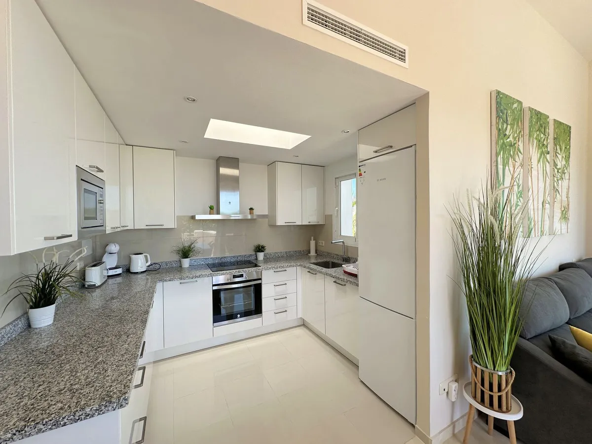 c57d6b62-b2fd-44b7-92d7-494b926f5304