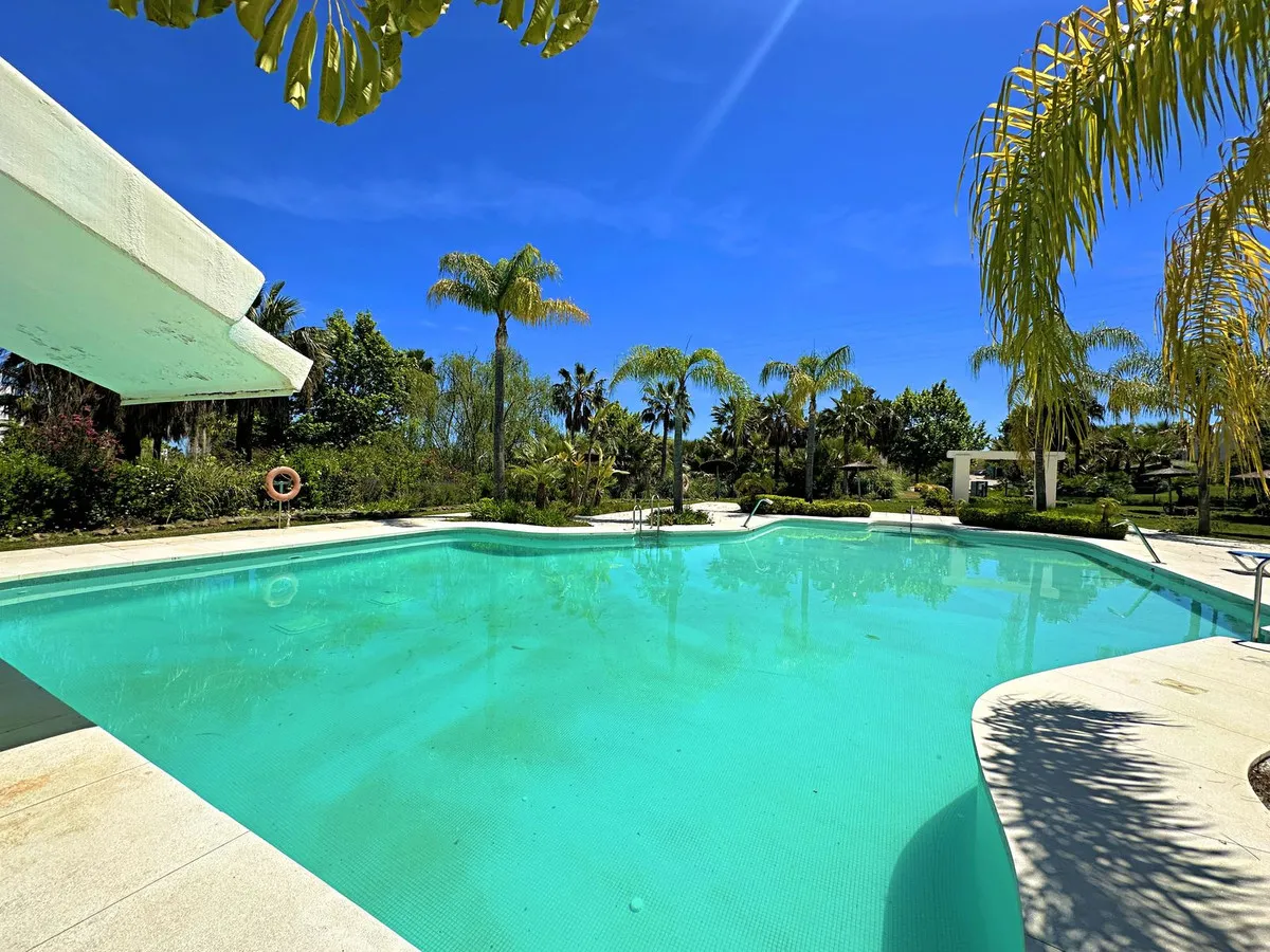 f5d08e8b-f750-40e1-9c3d-b61243c59bcb