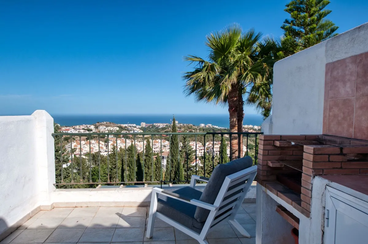 3a08e8bb-7980-4d0a-8561-25f60d41bbb2