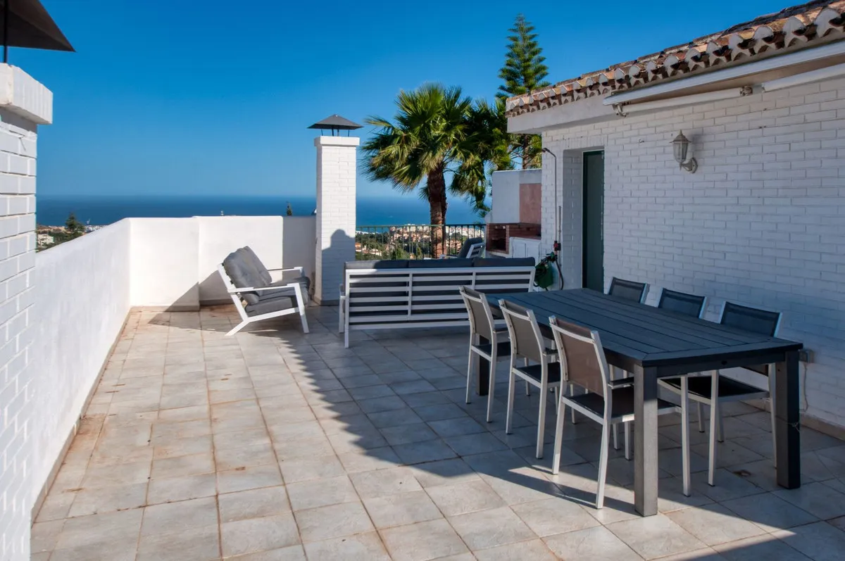 6f01a0fd-3efc-467b-9620-43961522f922