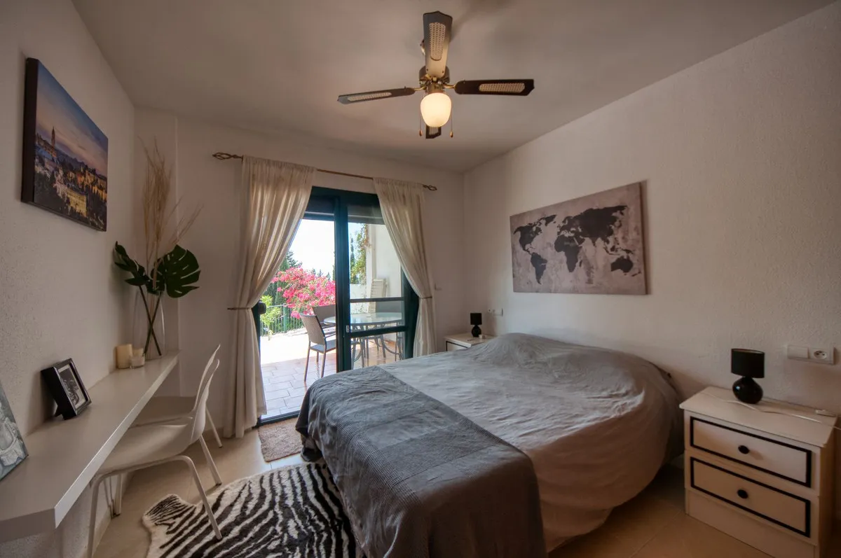 77ee4b77-625c-47bb-879b-9fb27adb7b26