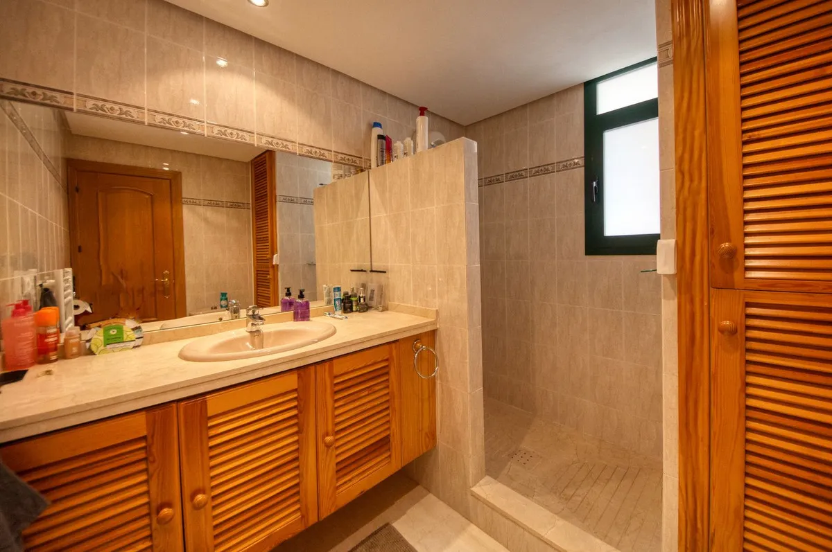 dbb5249b-72be-4d93-83ea-dc935157880f