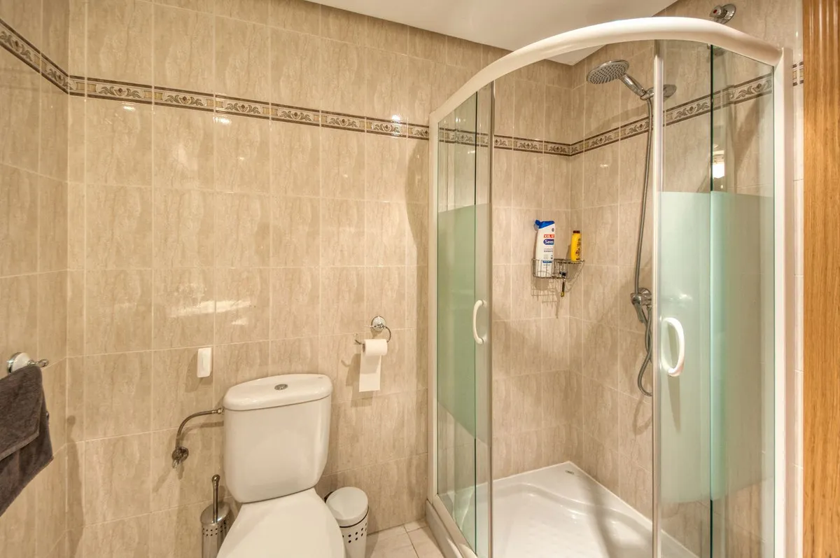 dcd933e3-8985-4d7d-8081-2d33e7eb812e