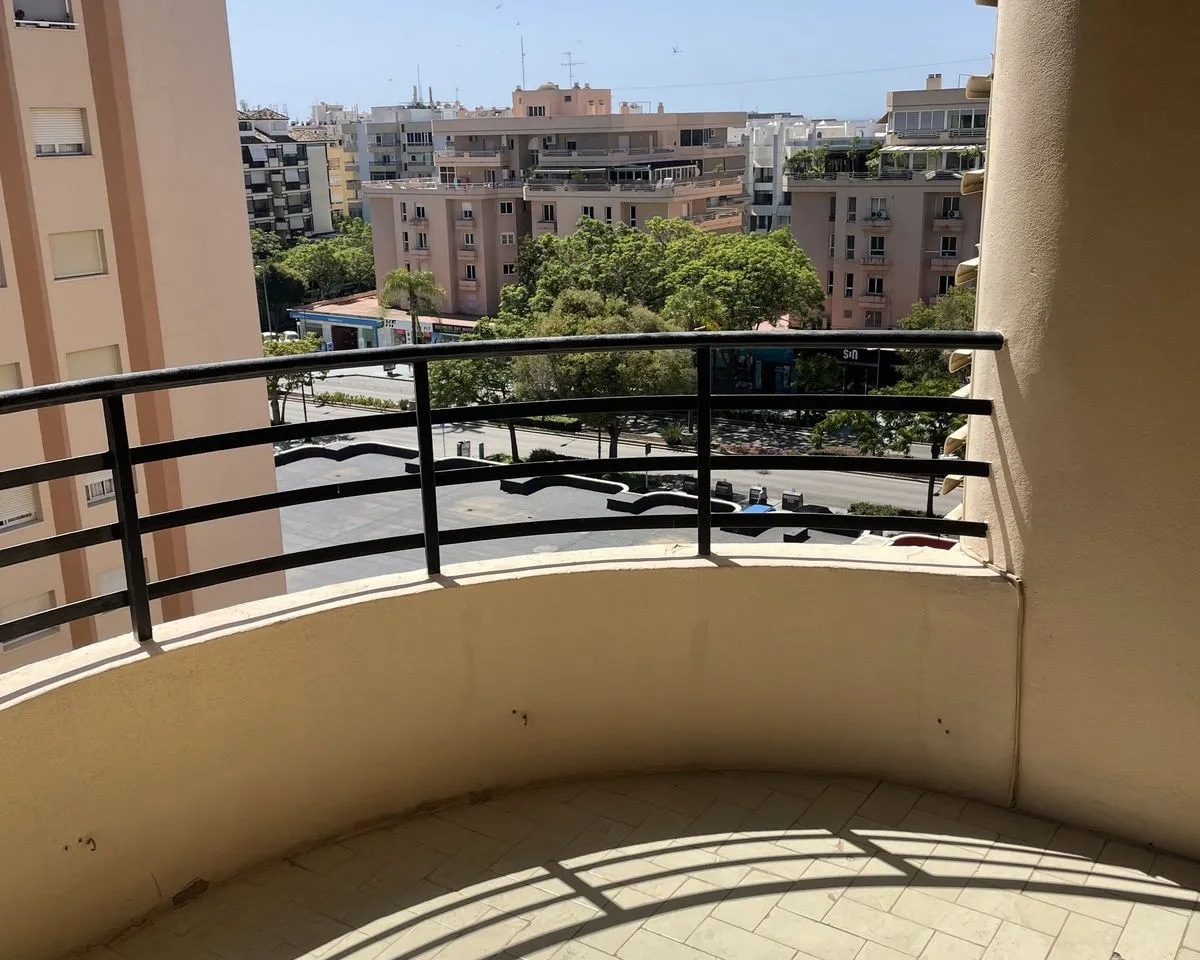 9a5826bc-5ec9-438d-b418-2b2b4261eda7