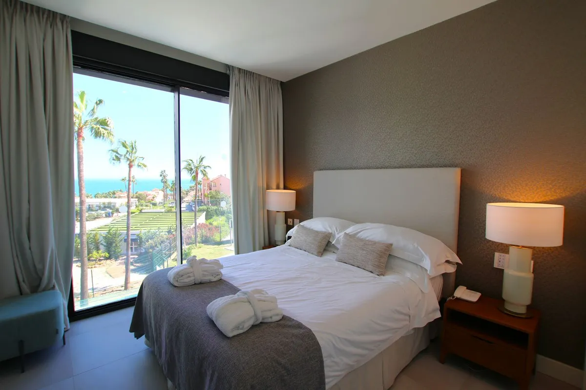 1bc7adb8-941a-4448-b761-1aef3218f5b6