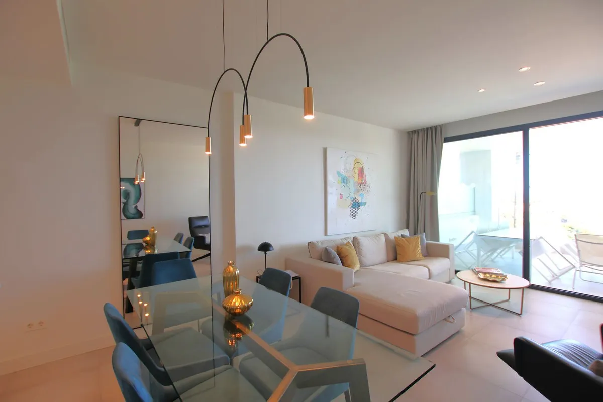 5b78e1eb-2d2e-45b8-b46b-bd429ca93602