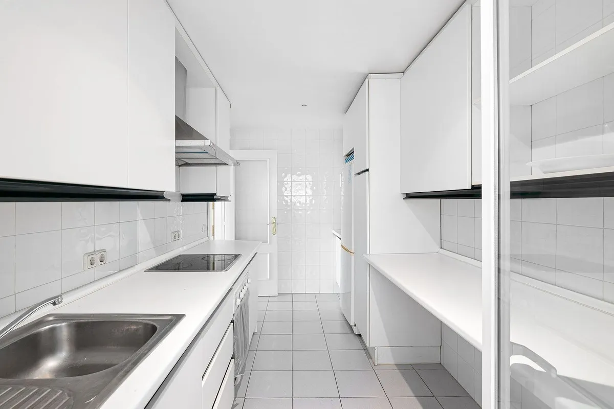 2dcd2a80-13cb-4d7b-a25e-2a521f74a60c