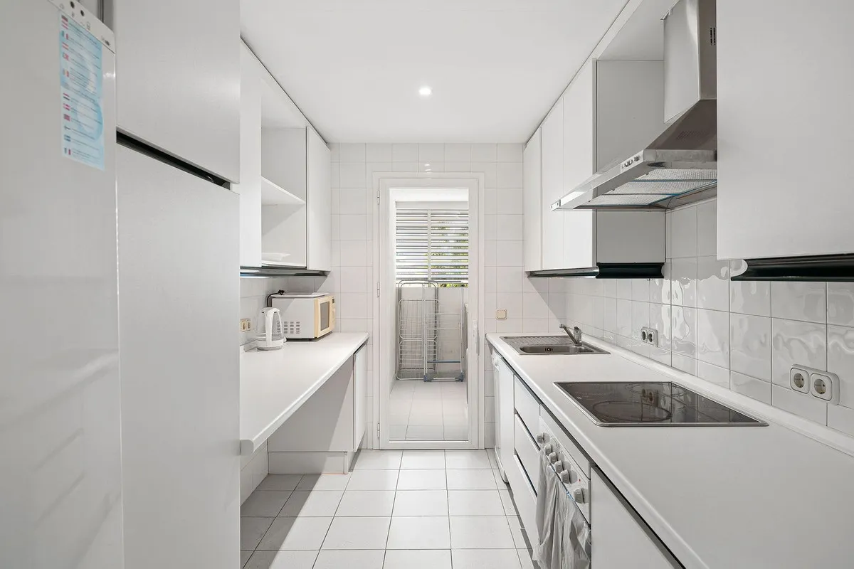 c567c187-0efe-4af1-a34a-b74af188e2e6