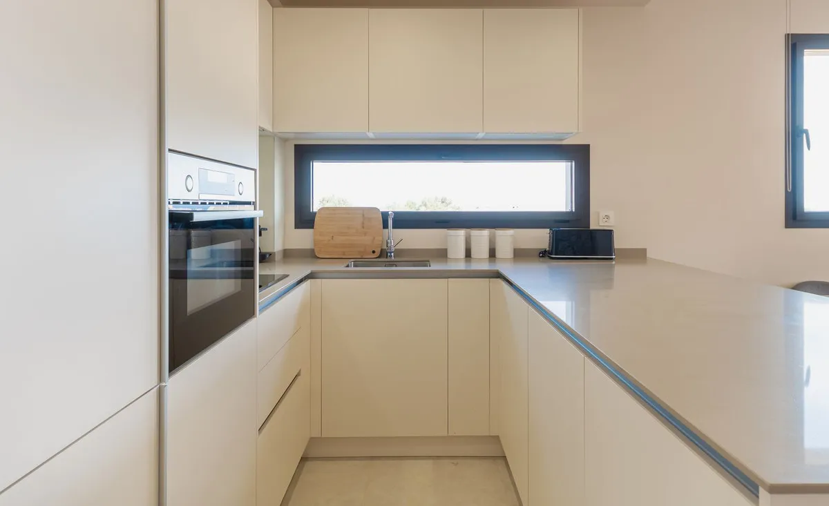 06552a62-908e-4581-bb9f-011cd261366a